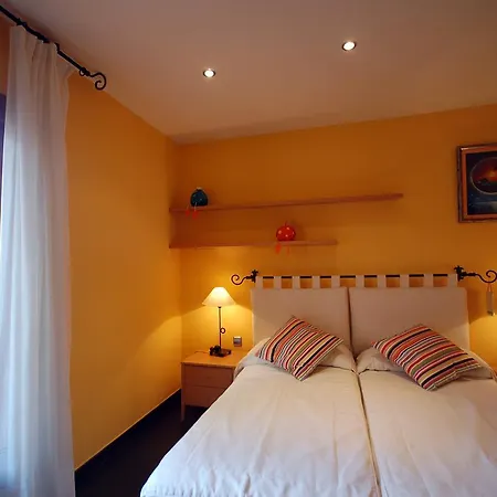 Apartment Lets Holidays Palmera Iii