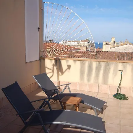 Lets Holidays Palmera Iii * Tossa de Mar