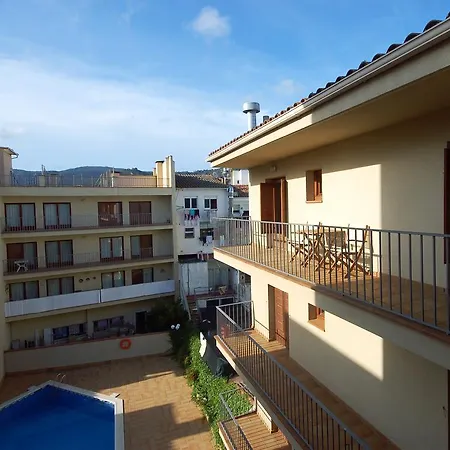 Lets Holidays Centric With Pool In Tossa Τόσα ντε Μαρ